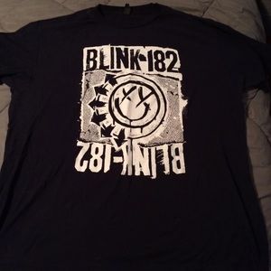 Blink 182 Xl shirt
